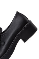 Kadın Siyah Deri Zincir Detaylı Loafer | Derimod