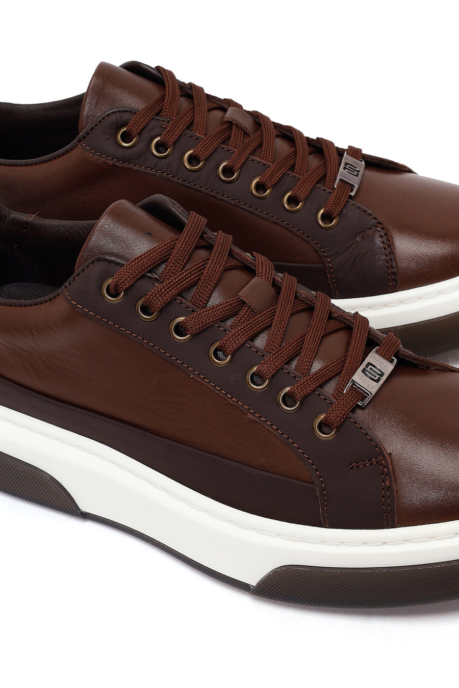 Erkek Kahverengi Bağcıklı Kalın Tabanlı Deri Sneaker