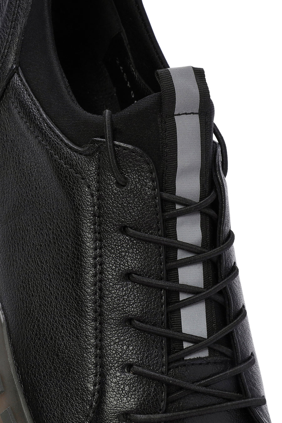 Erkek Siyah Kalın Tabanlı Bağcıklı Deri Casual Sneaker
