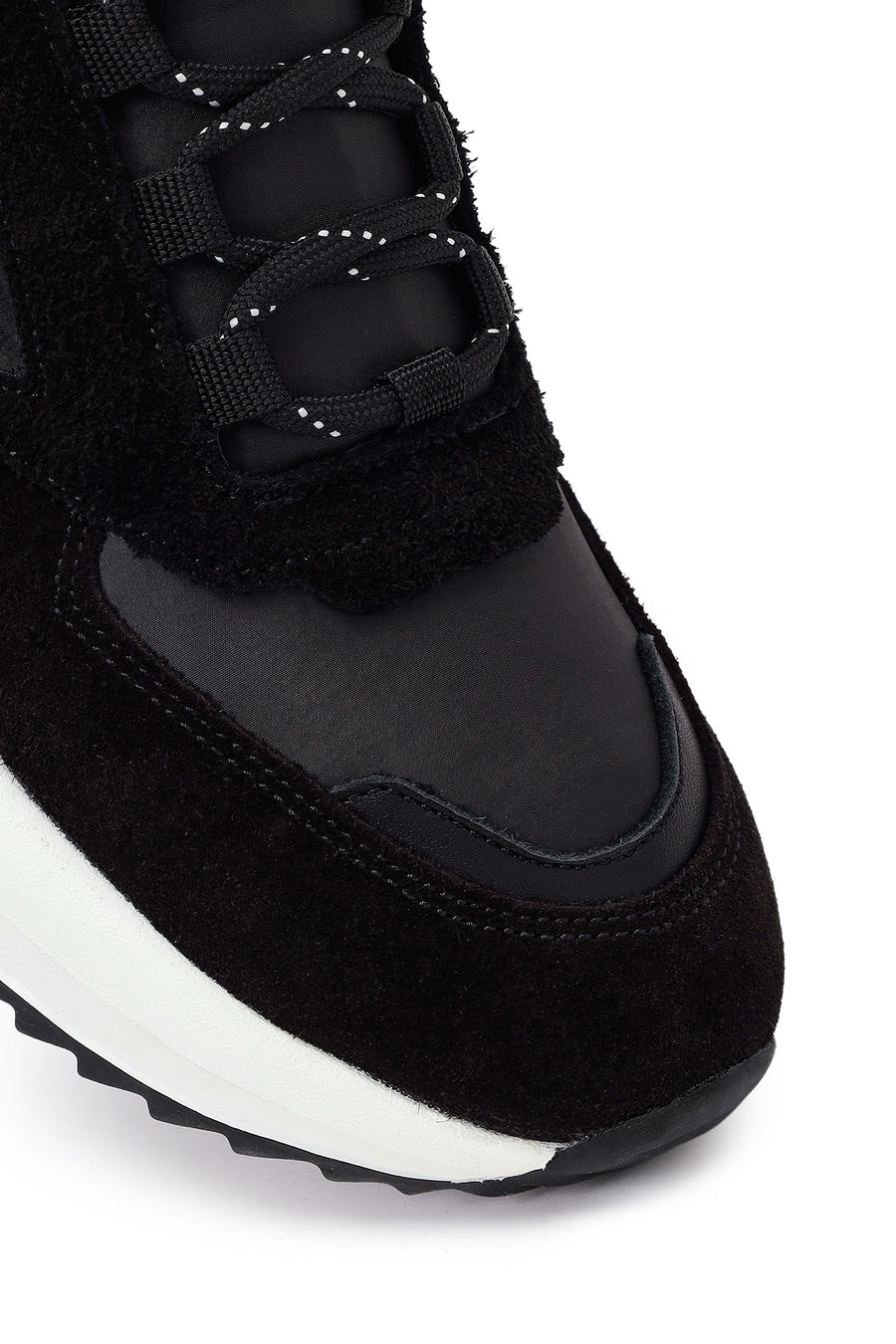 Woman Black Lace-up Thick-Soled Leather Sneaker