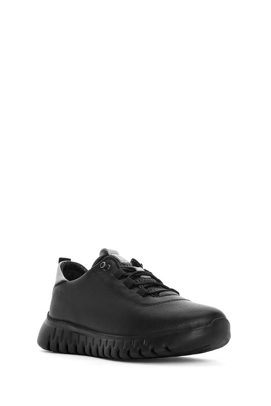 Kadın Siyah Bağcıklı Deri Sneaker